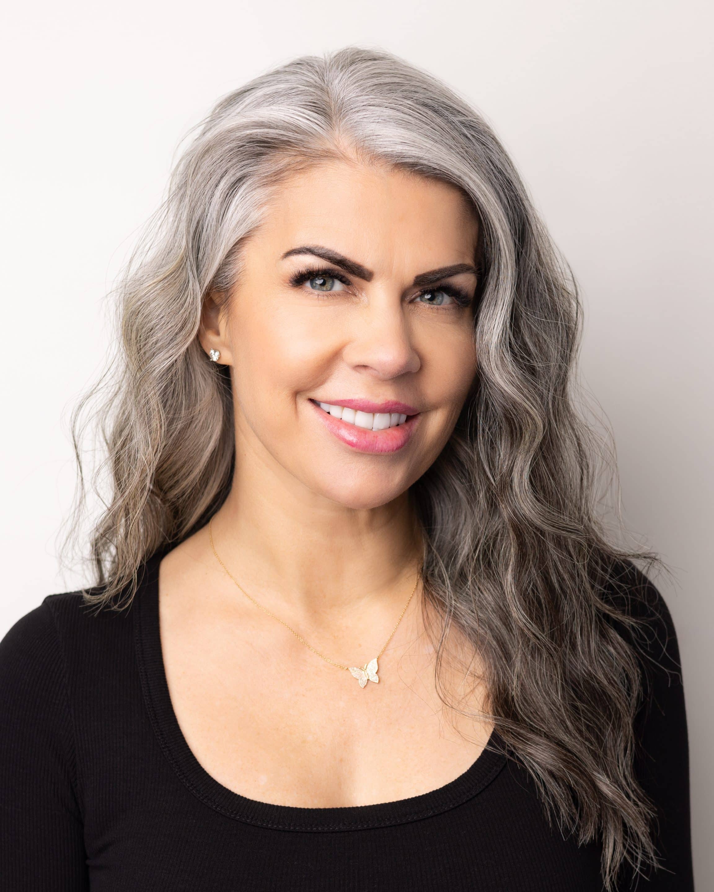 VS_2024-12 Vincent Surgical Arts: Christa Vincent